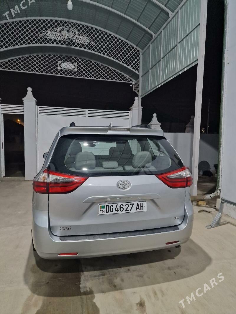 Toyota Sienna 2020 - 430 000 TMT - Ашхабад - img 4