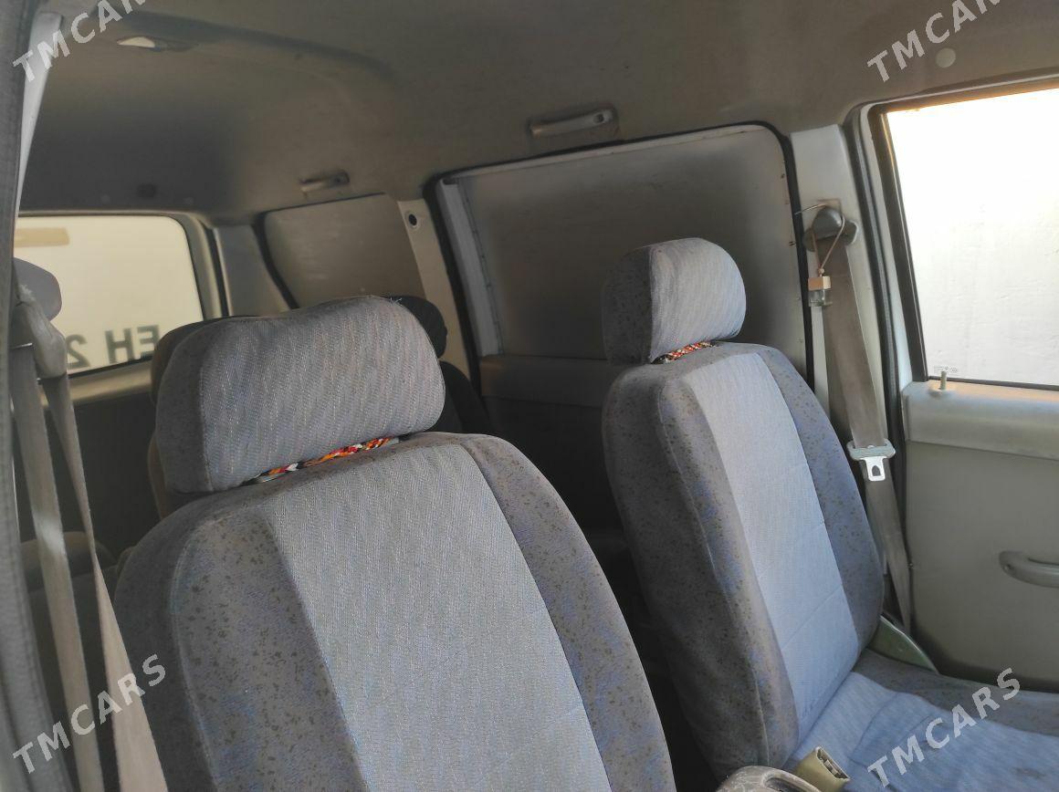Toyota Hiace 2005 - 70 000 TMT - Ашхабад - img 3