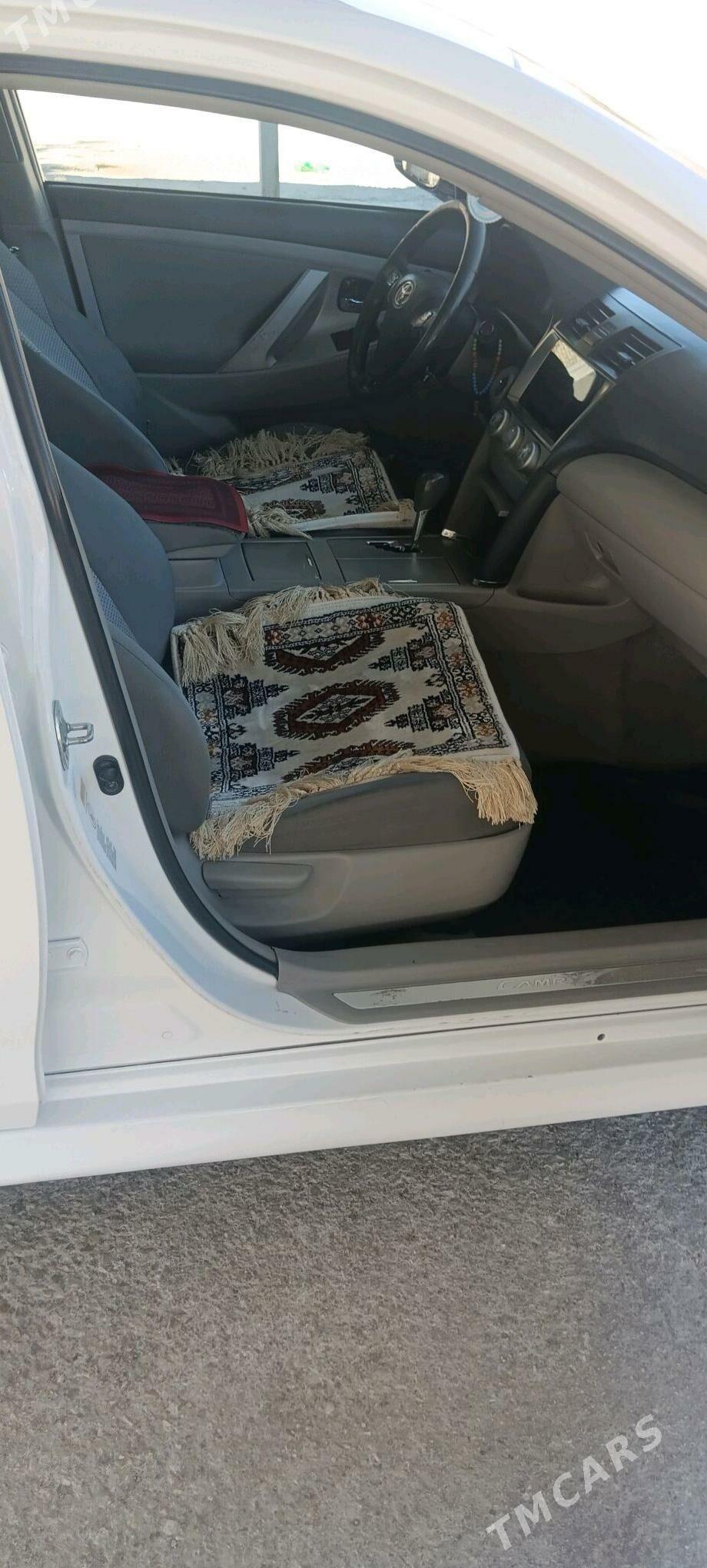 Toyota Camry 2011 - 180 000 TMT - Балканабат - img 3