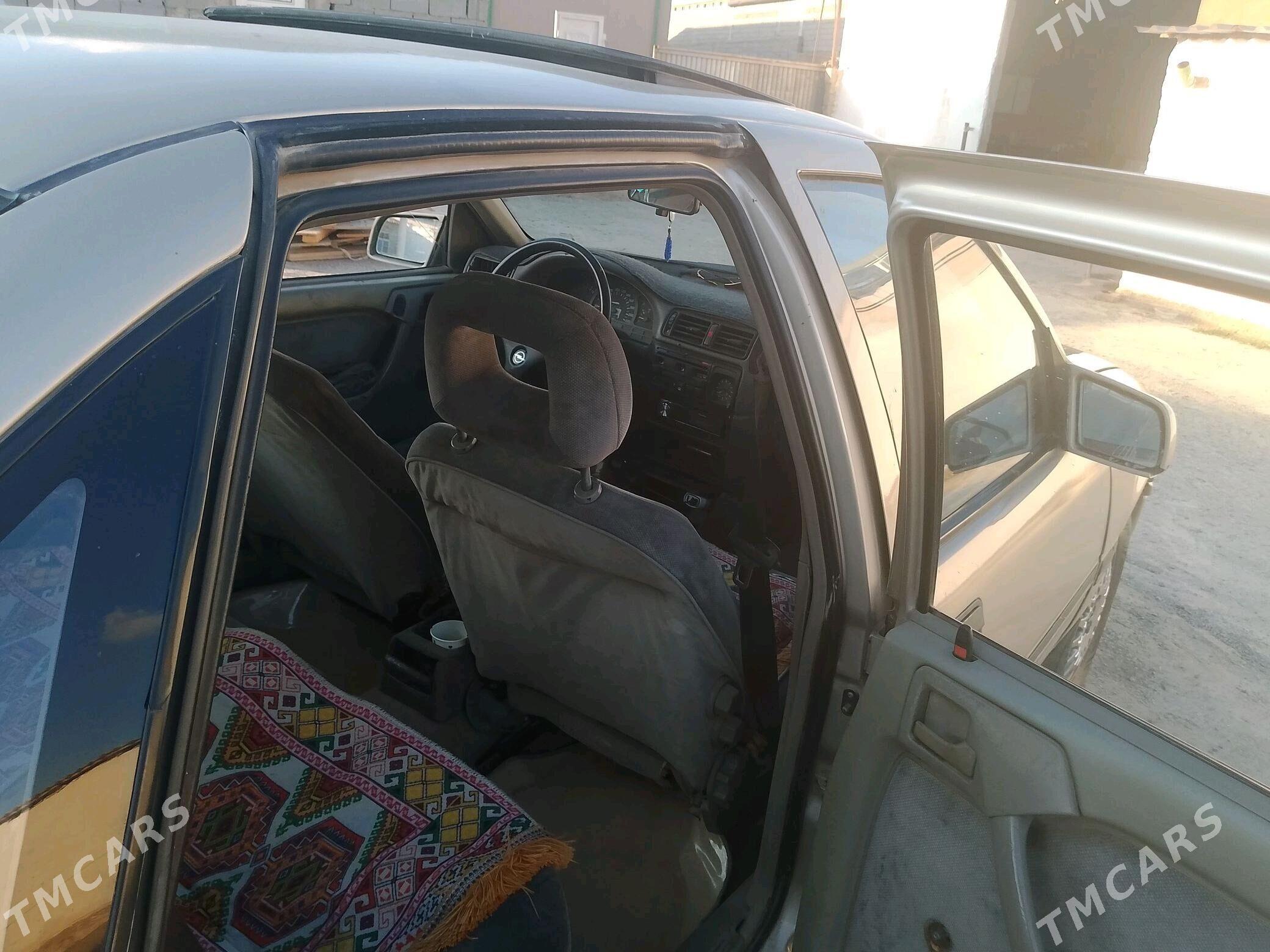 Opel Vectra 1992 - 40 000 TMT - Garadamak - img 5