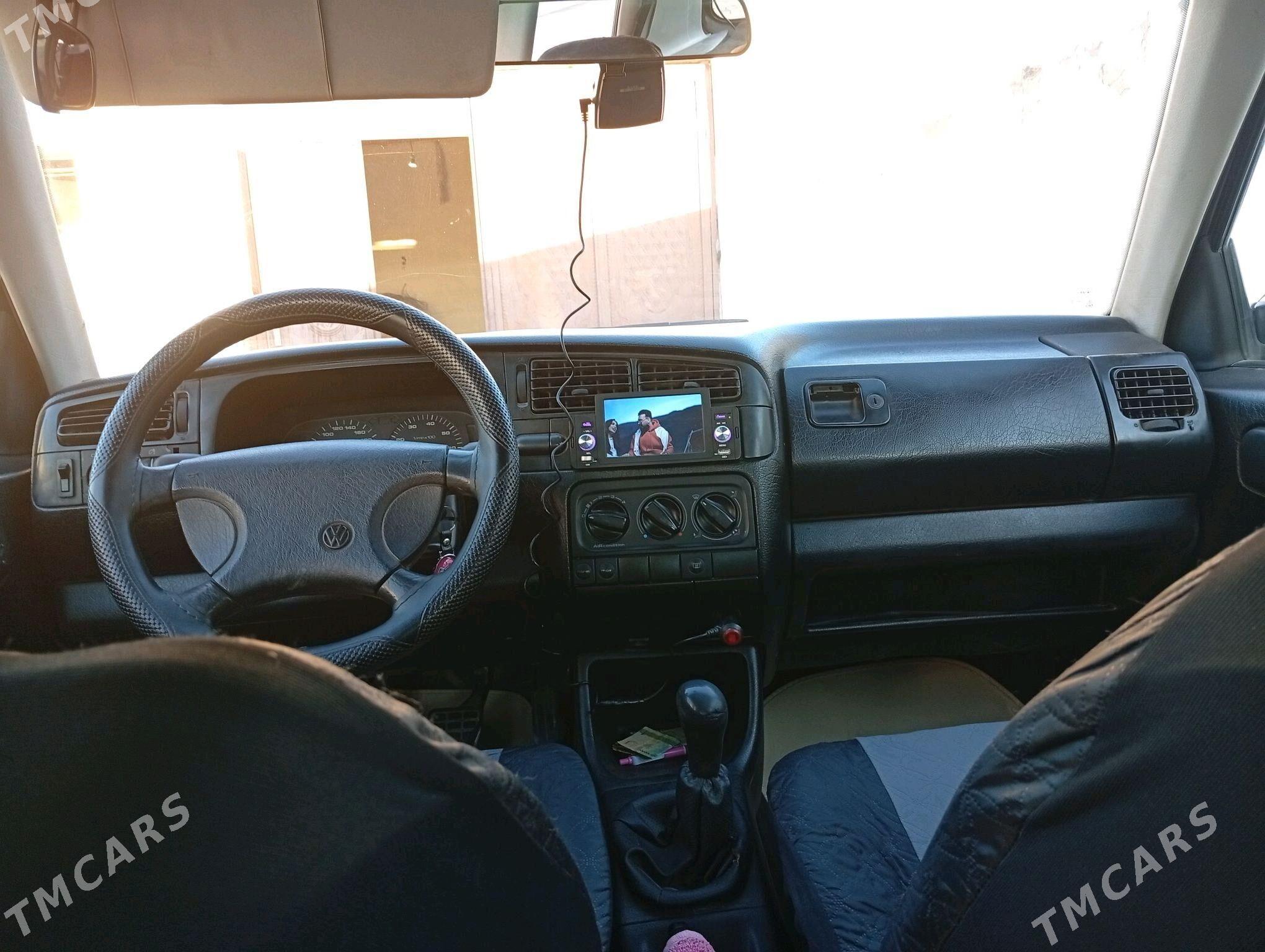 Volkswagen Golf 1993 - 26 000 TMT - Daşoguz - img 6