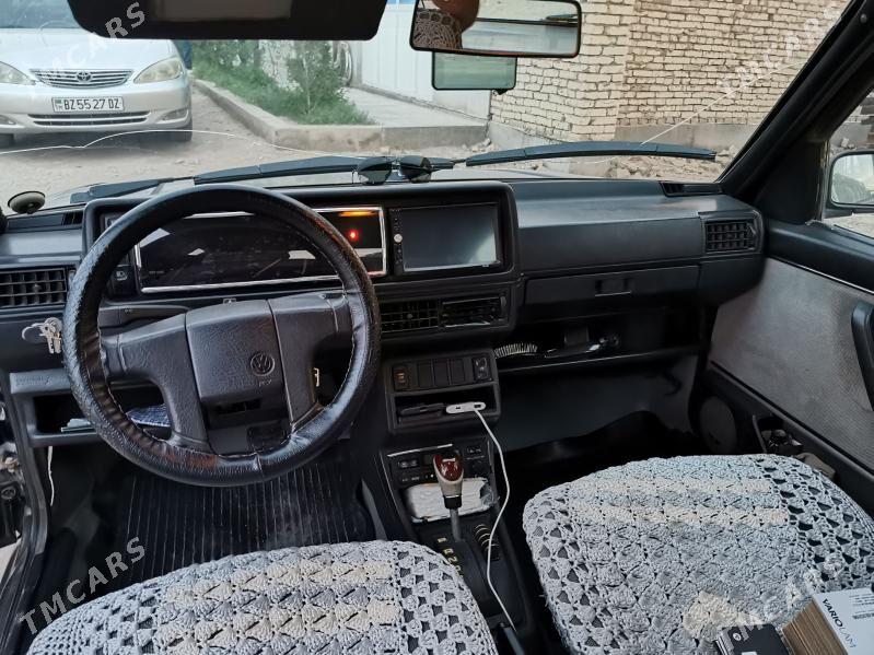 Volkswagen Golf 1993 - 40 000 TMT - Gubadag - img 4