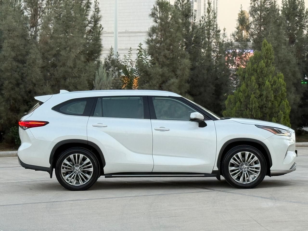 Toyota Highlander 2021 - 915 000 TMT - Ашхабад - img 7