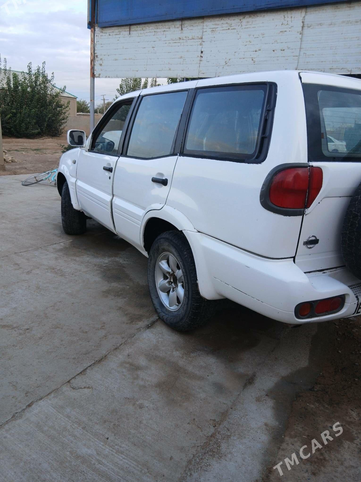 Nissan Terrano 2001 - 35 000 TMT - Теджен - img 5
