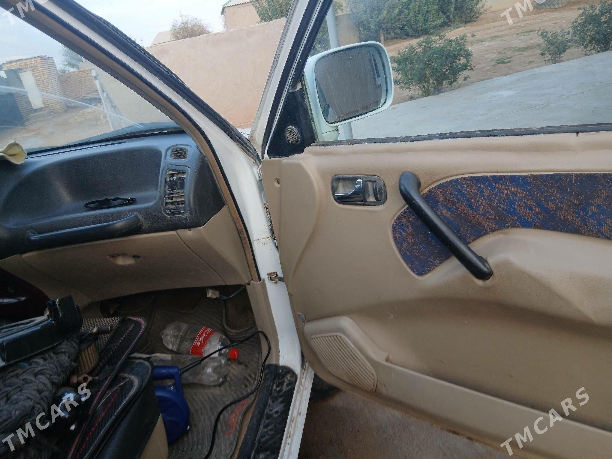 Nissan Terrano 2001 - 35 000 TMT - Теджен - img 7