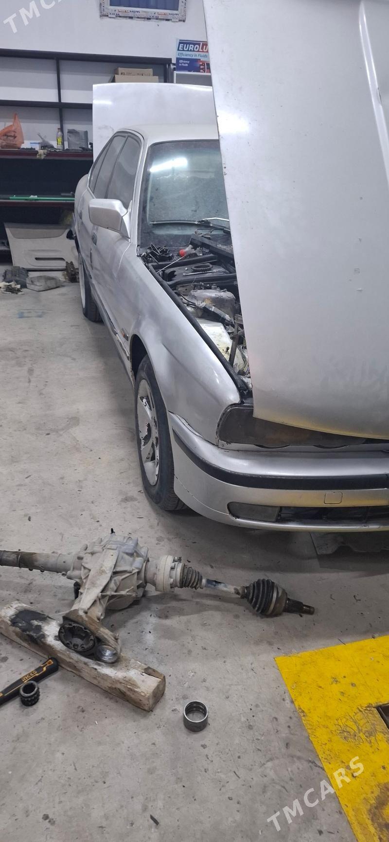 BMW 525 1990 - 25 000 TMT - Büzmeýin - img 2