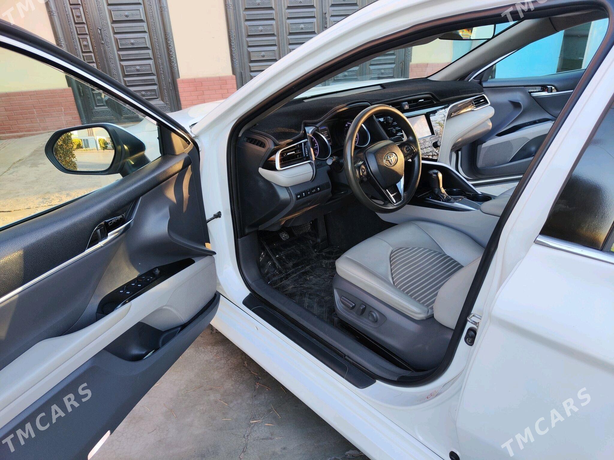 Toyota Camry 2018 - 270 000 TMT - Daşoguz - img 6