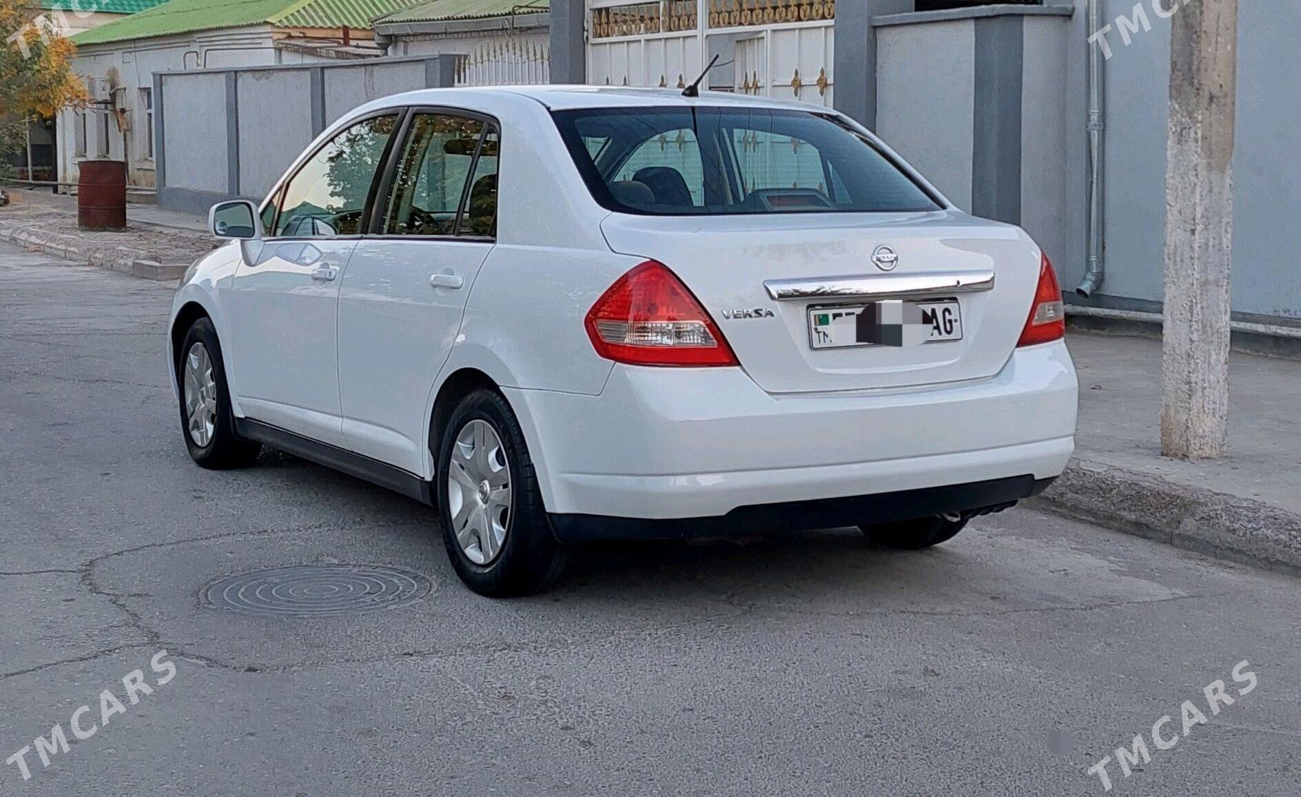 Nissan Versa 2010 - 139 000 TMT - Бузмеин - img 5