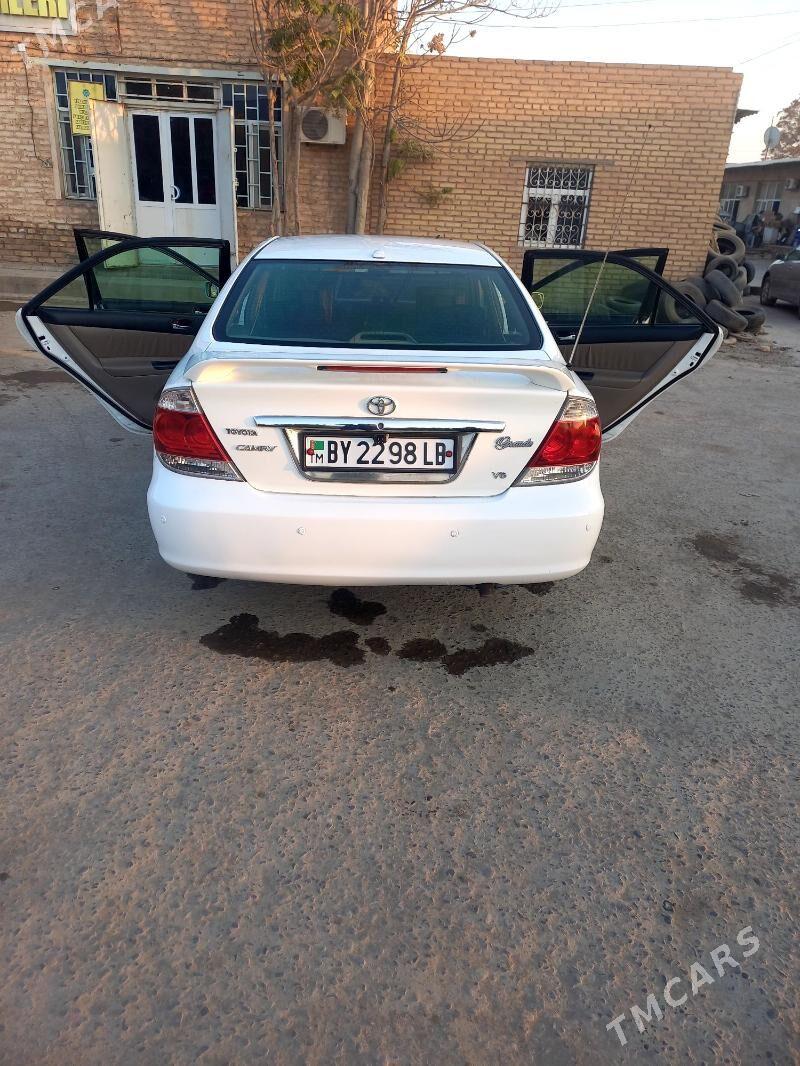 Toyota Camry 2005 - 190 000 TMT - Халач - img 1