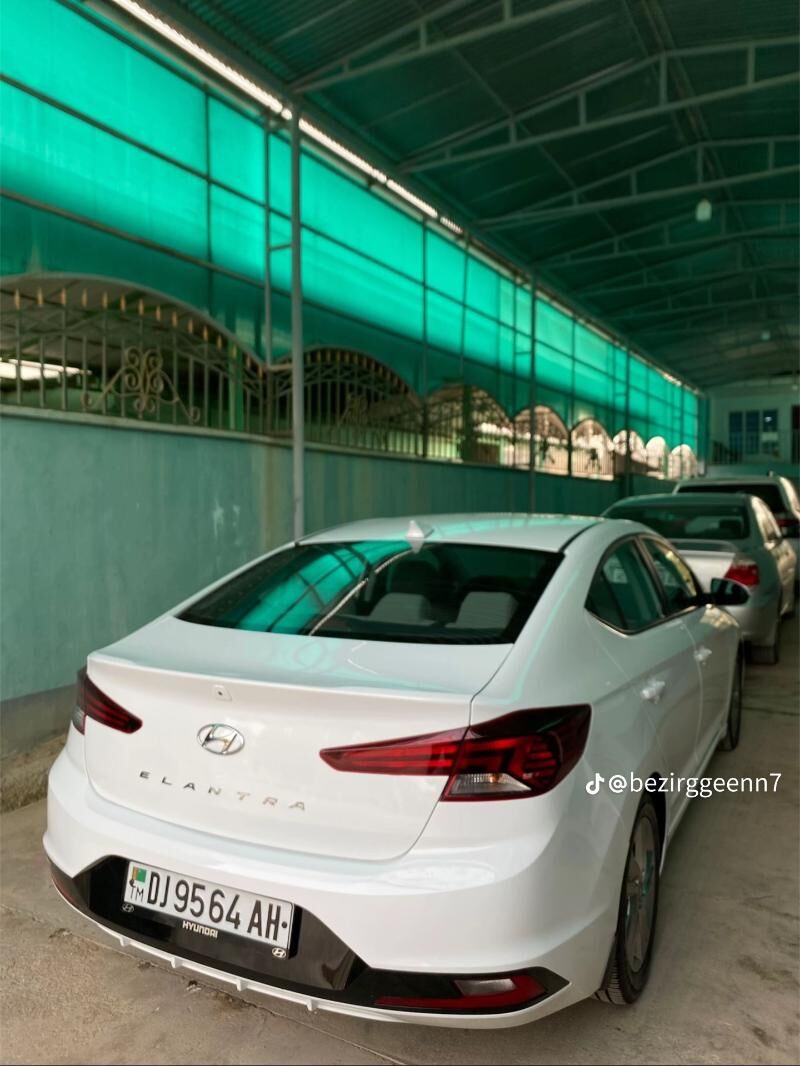 Hyundai Elantra 2020 - 225 000 TMT - Aşgabat - img 4