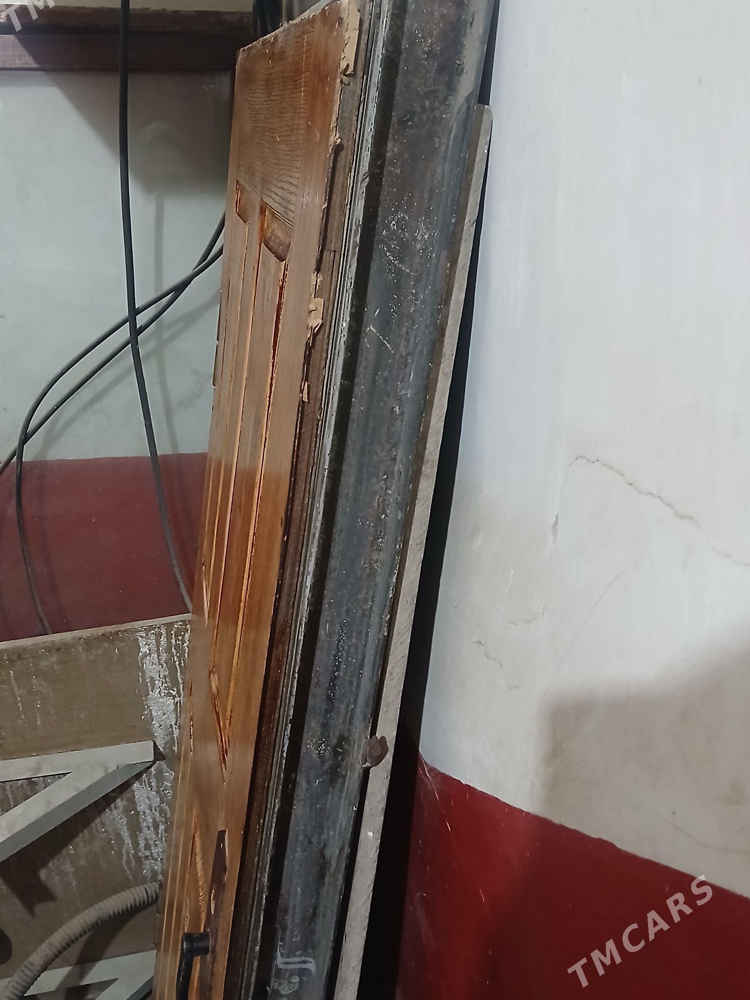 Gapy demir gaty dayow gapy - Мир 4 - img 2