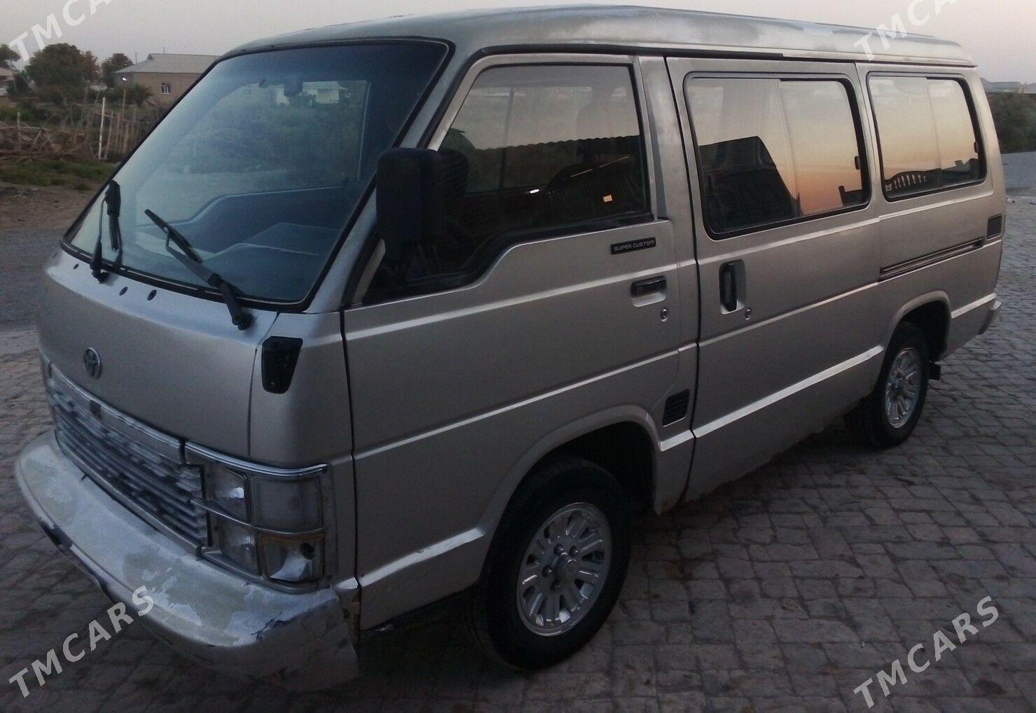 Toyota Hiace 1990 - 40 000 TMT - Байрамали - img 2