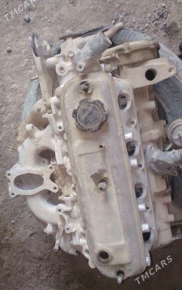 Toyota Hiace 1990 - 40 000 TMT - Байрамали - img 5