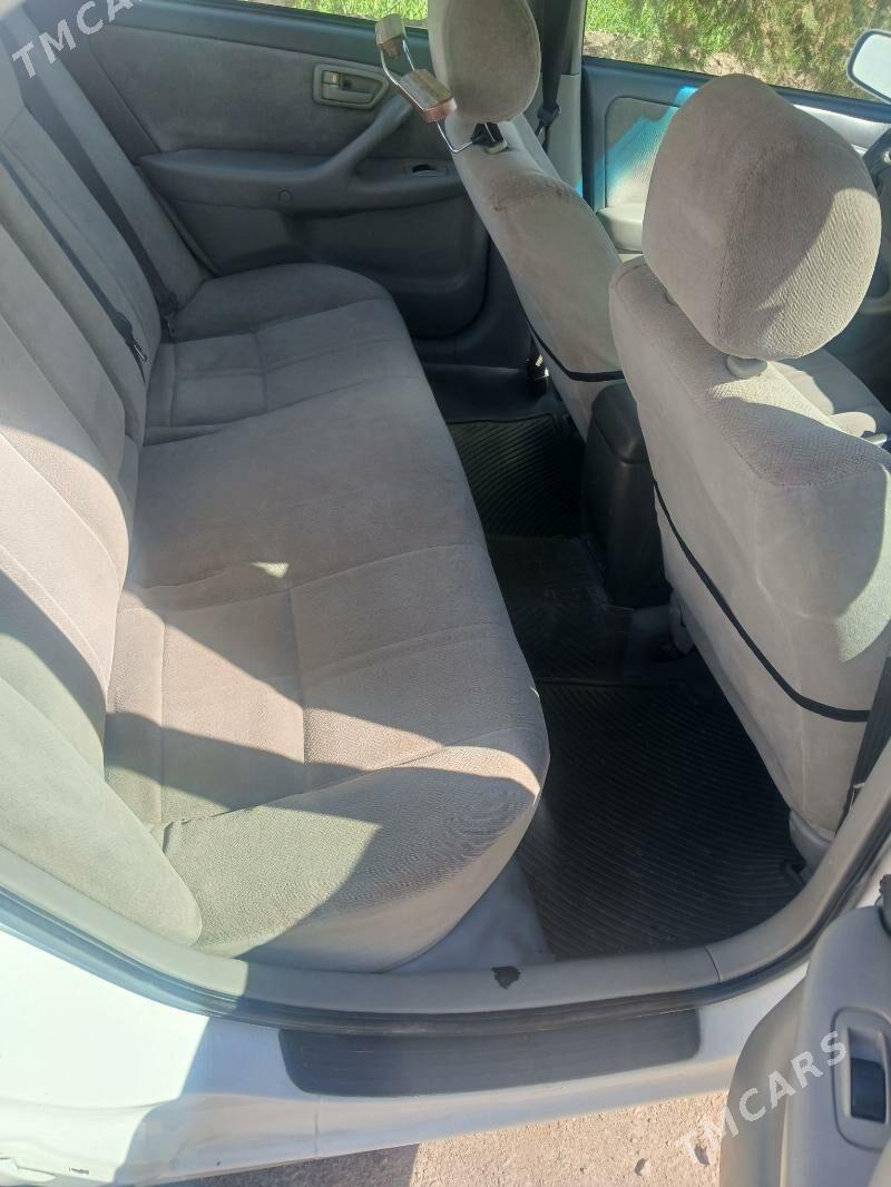 Toyota Camry 2001 - 135 000 TMT - Daşoguz - img 6