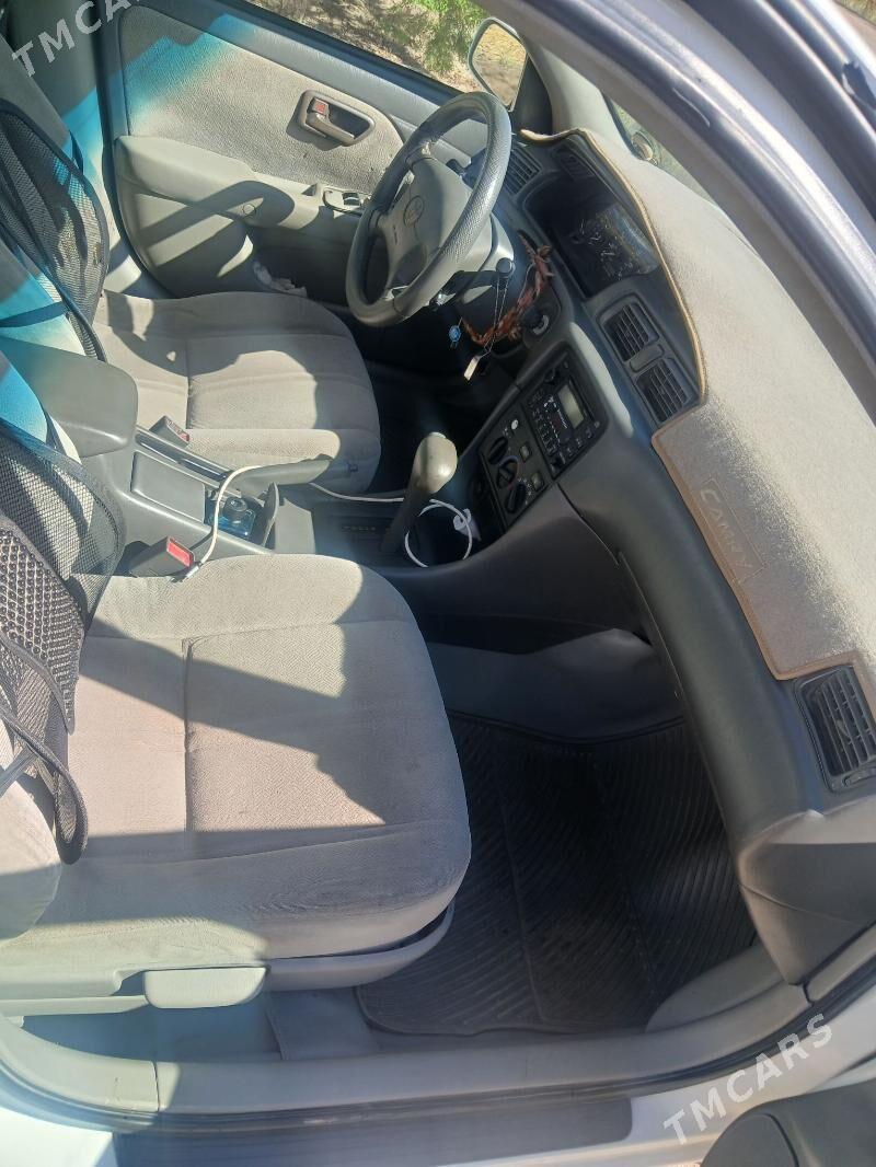 Toyota Camry 2001 - 135 000 TMT - Daşoguz - img 5