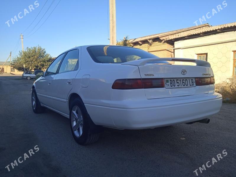 Toyota Camry 1997 - 130 000 TMT - Дянев - img 4