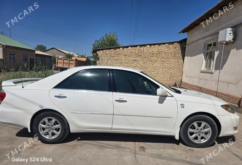 Toyota Camry 2004 - 165 000 TMT - Köneürgenç - img 3
