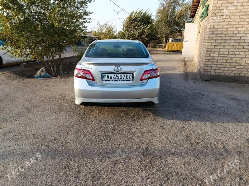 Toyota Camry 2011 - 250 000 TMT - Köneürgenç - img 3