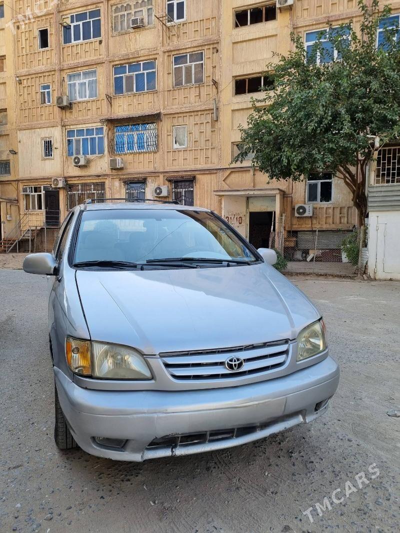 Toyota Sienna 2002 - 170 000 TMT - Мары - img 4