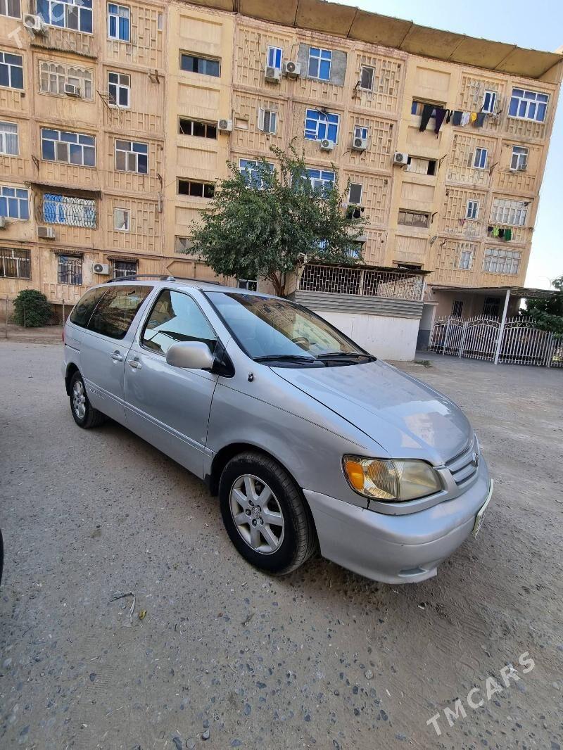 Toyota Sienna 2002 - 170 000 TMT - Мары - img 2