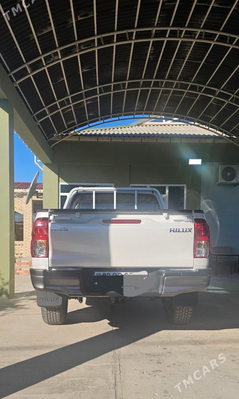 Toyota Hilux 2025 - 600 000 TMT - Хазар - img 3