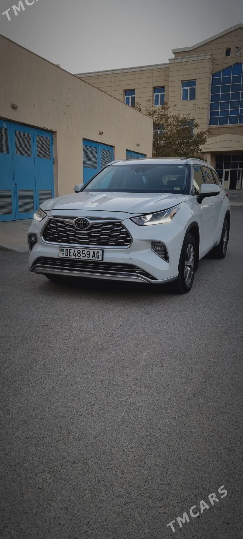 Toyota Highlander 2022 - 590 000 TMT - Ашхабад - img 9