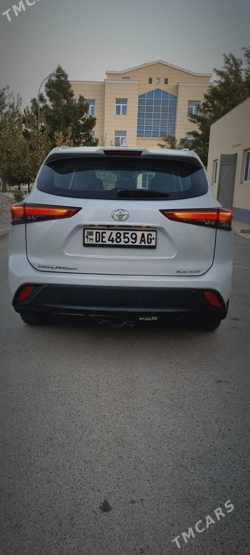 Toyota Highlander 2022 - 590 000 TMT - Ашхабад - img 2