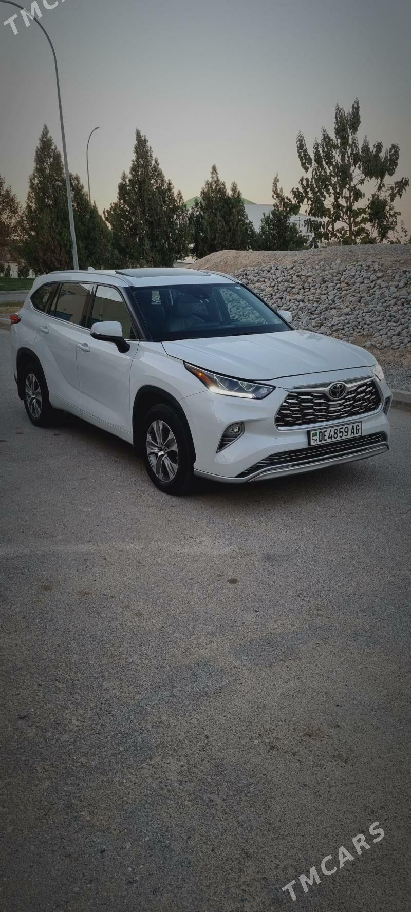 Toyota Highlander 2022 - 590 000 TMT - Ашхабад - img 4