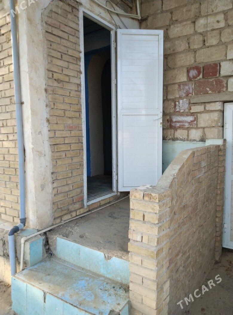 Satlyk jaý - Esenguly - img 1