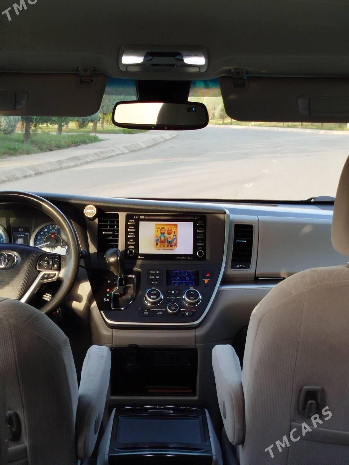 Toyota Sienna 2020 - 385 000 TMT - Ашхабад - img 5