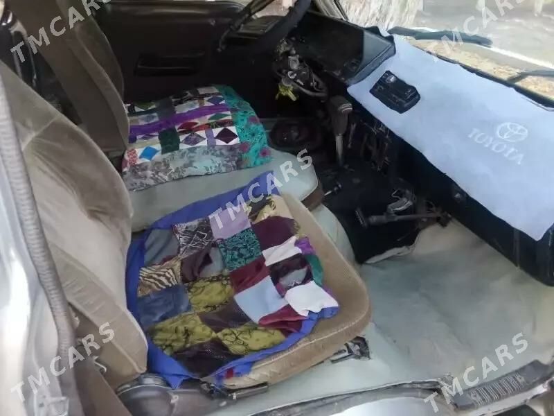 Toyota Hiace 1990 - 40 000 TMT - Байрамали - img 7