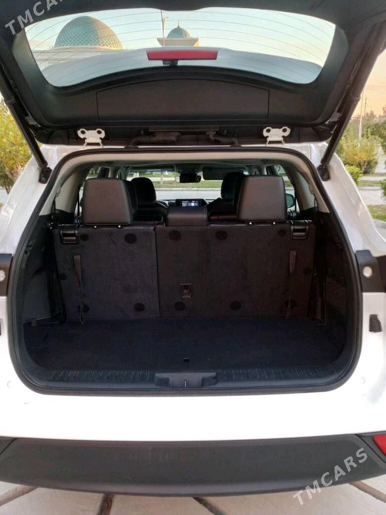 Toyota Highlander 2022 - 550 000 TMT - Türkmenabat - img 5