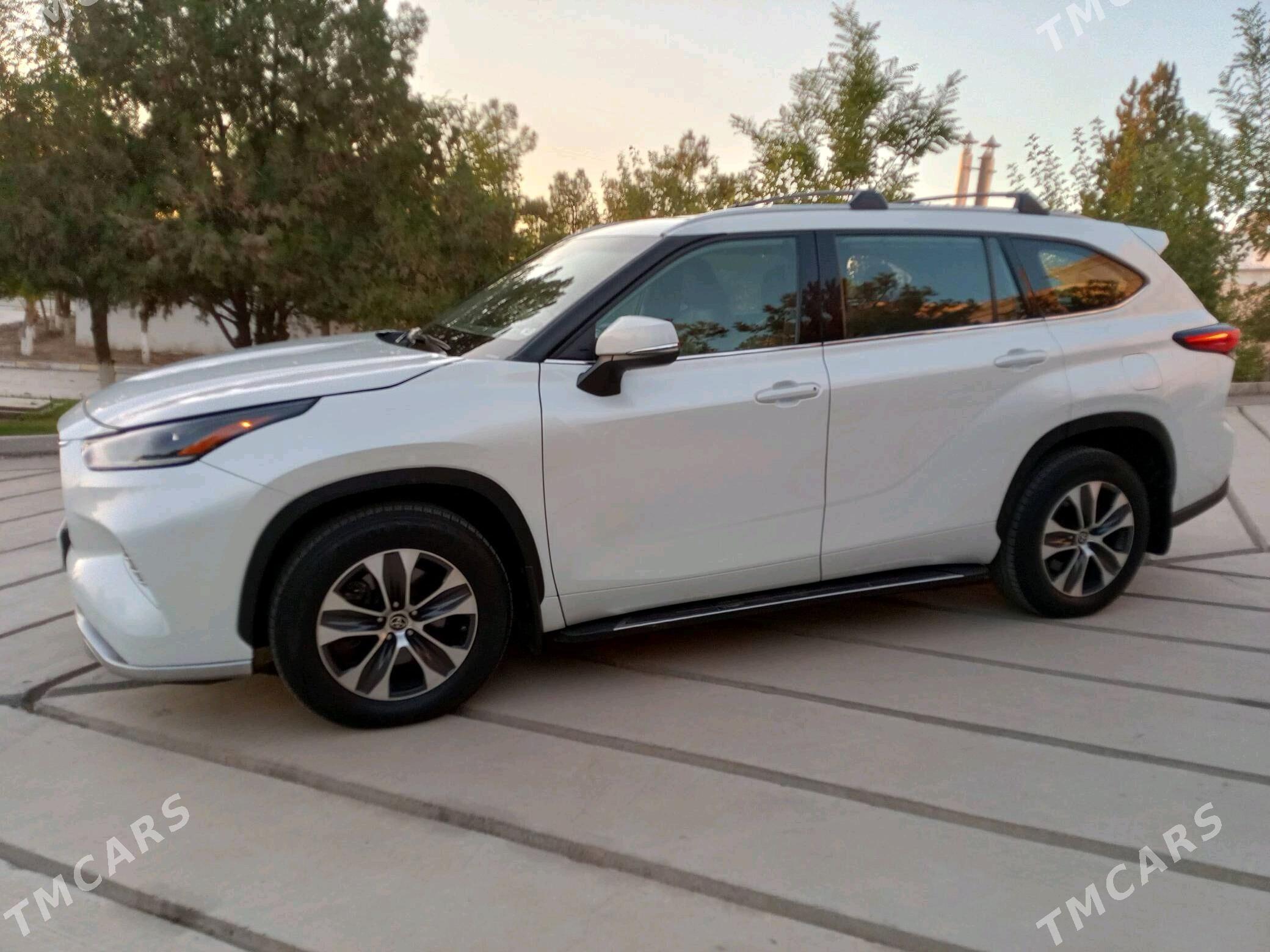 Toyota Highlander 2022 - 550 000 TMT - Türkmenabat - img 3
