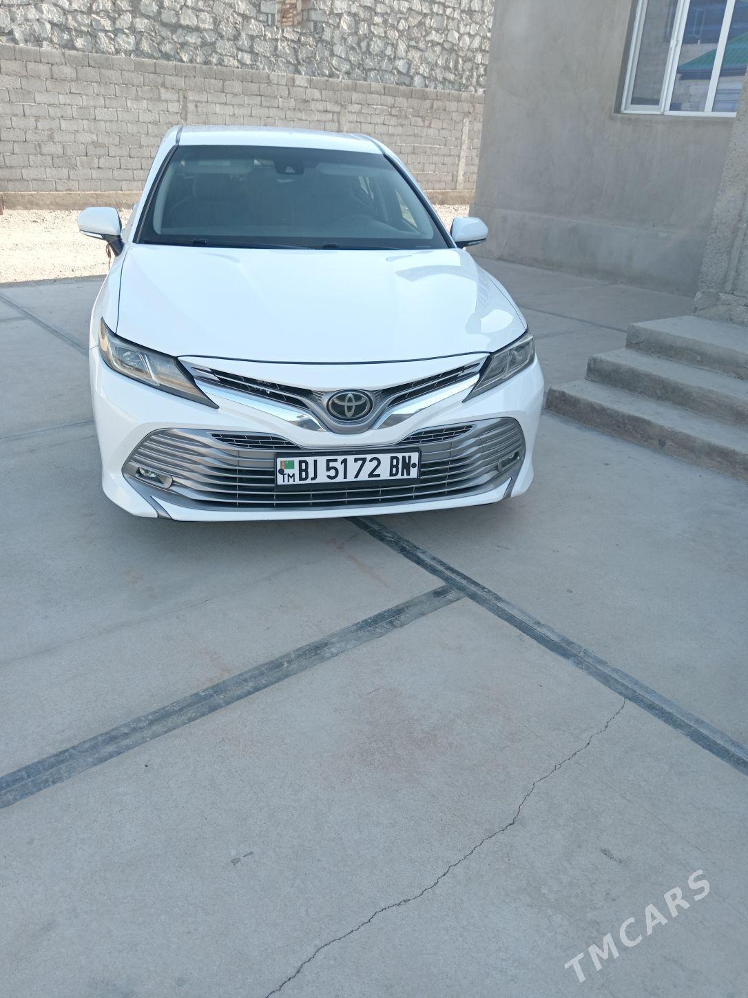 Toyota Camry 2018 - 265 000 TMT - Balkanabat - img 1