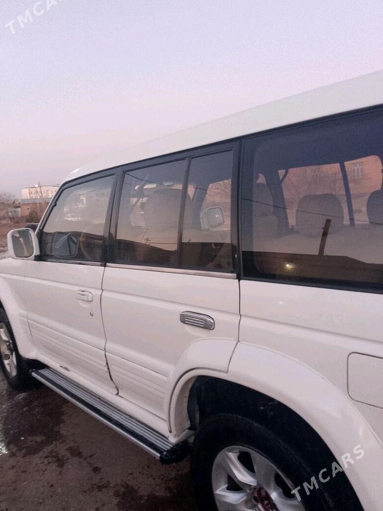 Mitsubishi Montero 1992 - 50 000 TMT - Дашогуз - img 1