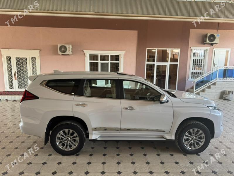 Mitsubishi Pajero 2020 - 480 000 TMT - Мары - img 4