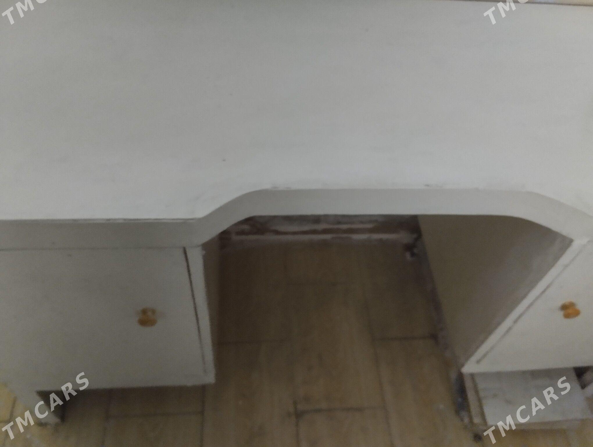 стол - Туркменабат - img 1