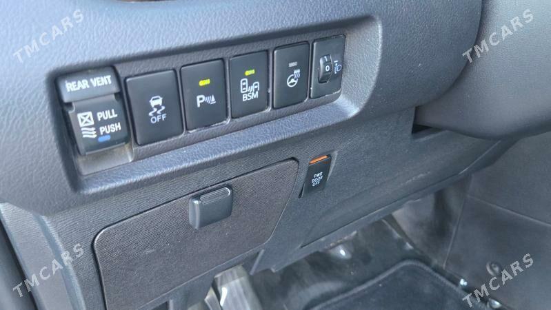 Toyota Sienna 2016 - 476 000 TMT - Aşgabat - img 6