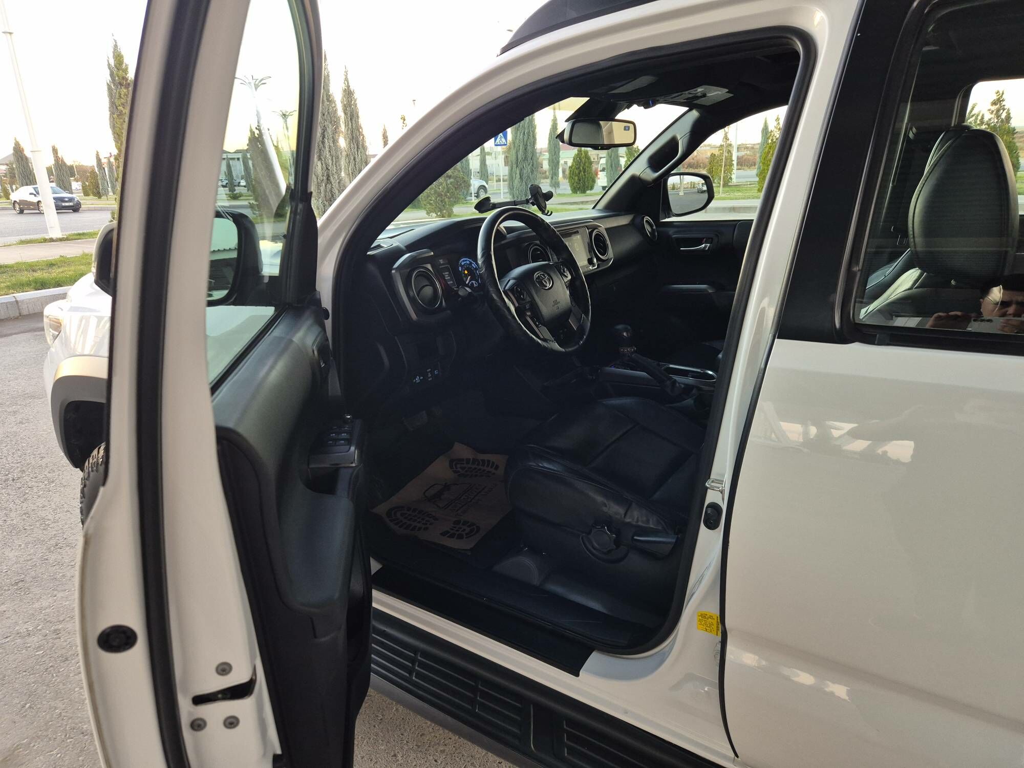 Toyota Tacoma 2019 - 500 000 TMT - Туркменабат - img 4