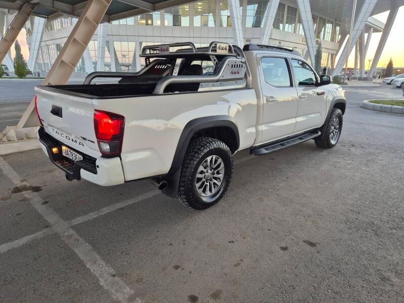 Toyota Tacoma 2019 - 500 000 TMT - Туркменабат - img 7