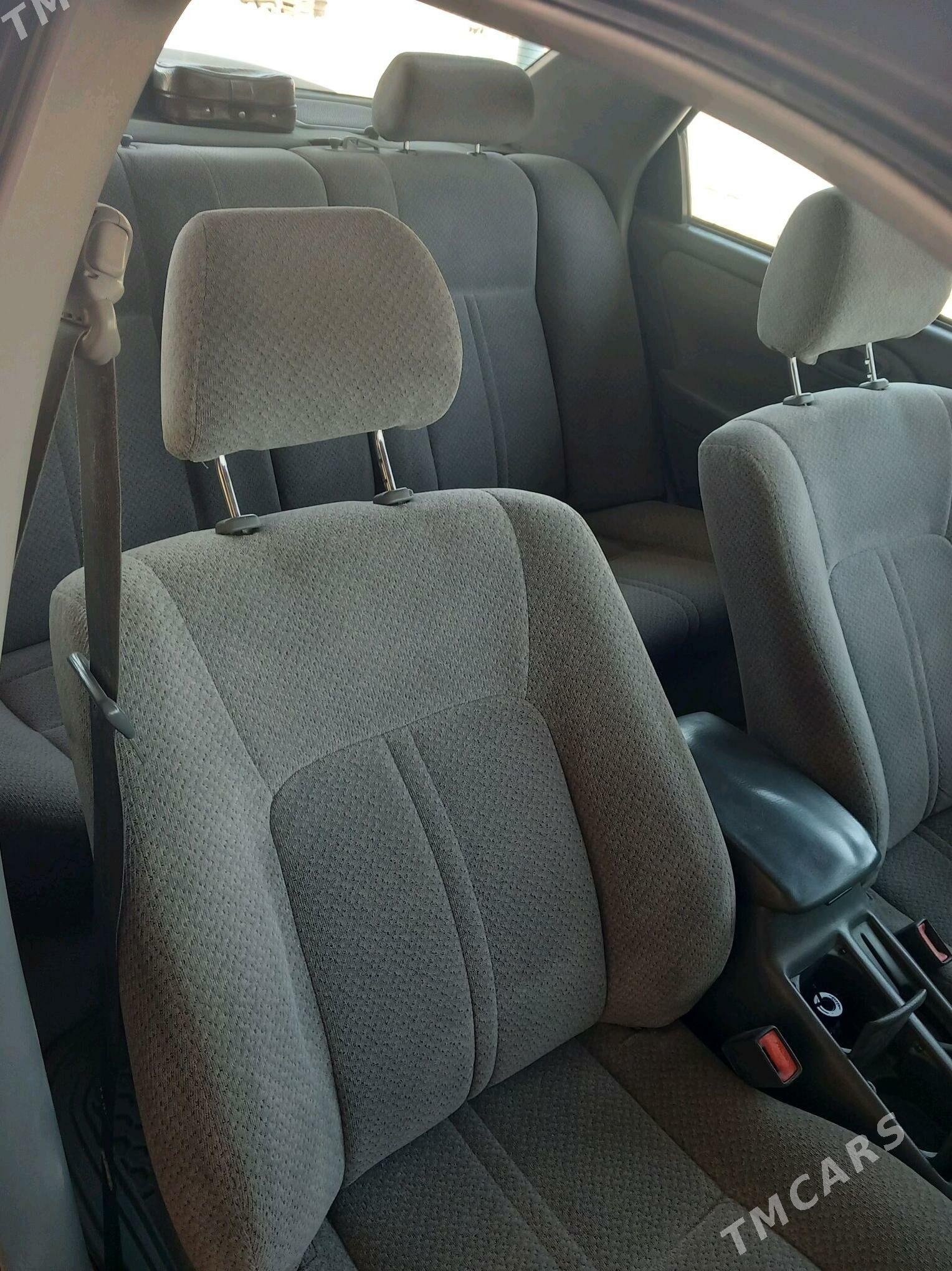 Toyota Camry 2001 - 125 000 TMT - Sarahs - img 4