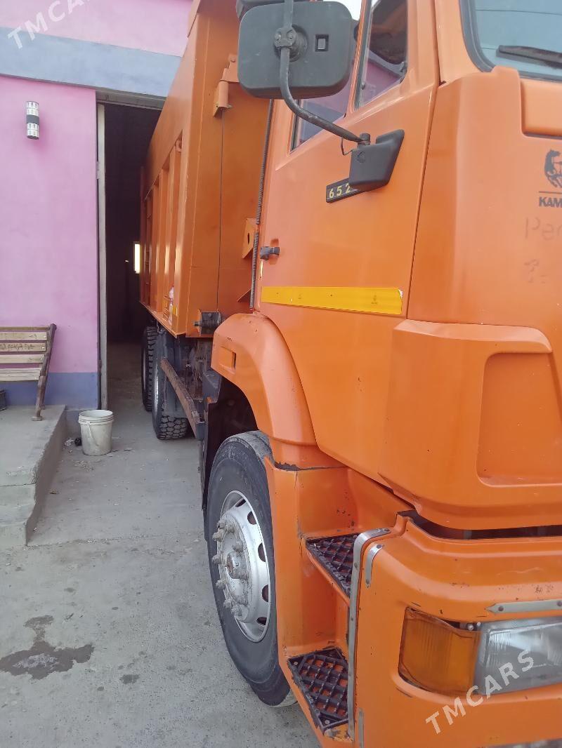 Kamaz 6520 2012 - 400 000 TMT - Саят - img 4