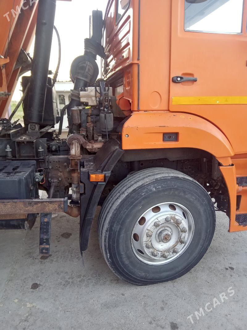 Kamaz 6520 2012 - 400 000 TMT - Саят - img 6