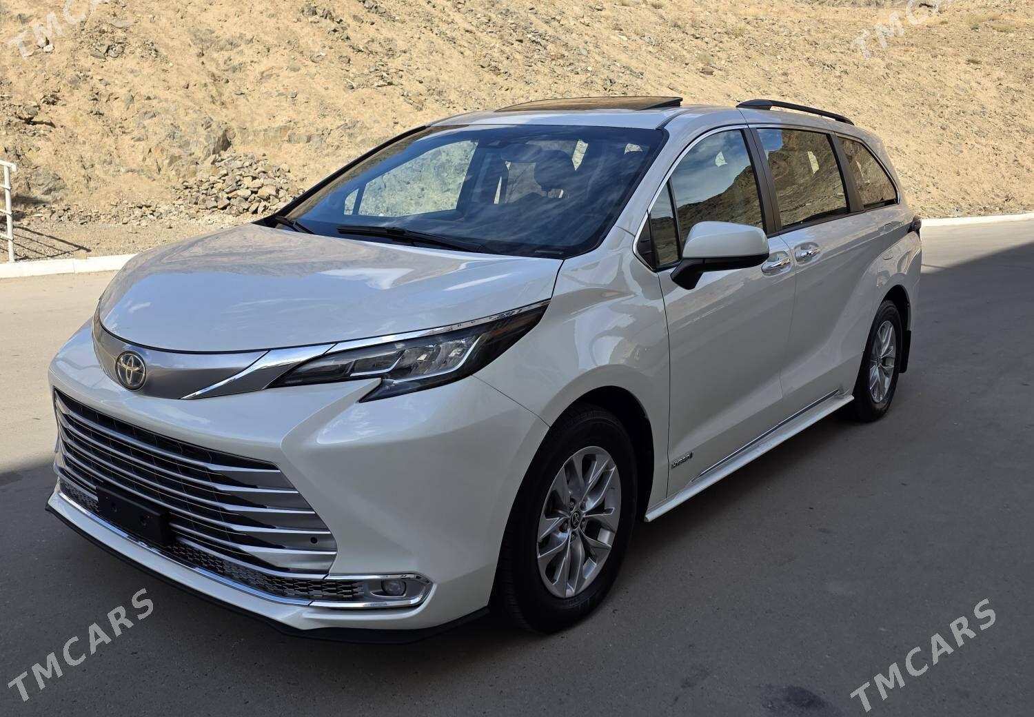 Toyota Sienna 2021 - 550 000 TMT - Türkmenbaşy - img 4