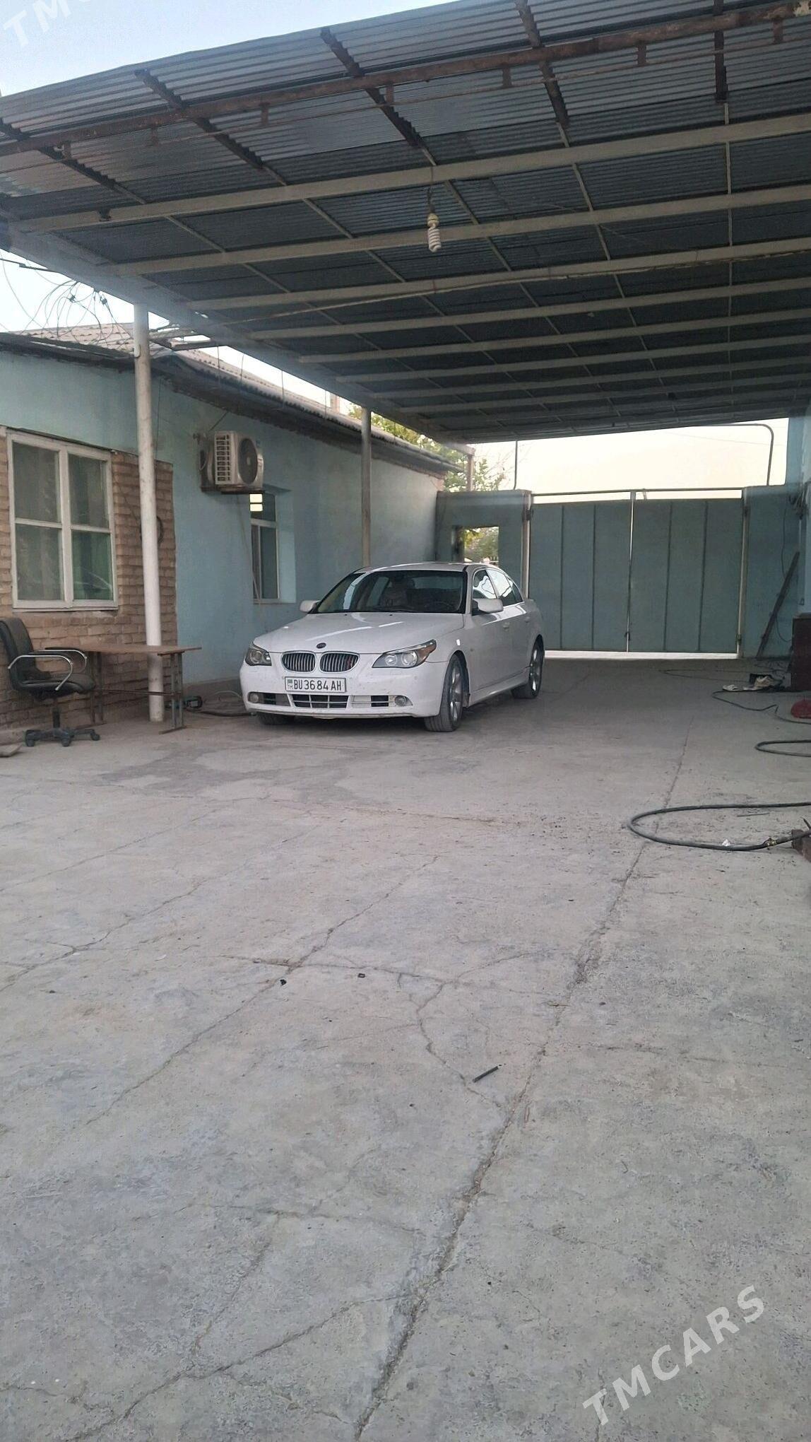 BMW E60 2003 - 125 000 TMT - Kaka - img 2