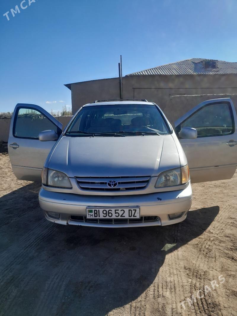 Toyota Sienna 2002 - 170 000 TMT - Türkmenbaşy etr. - img 10