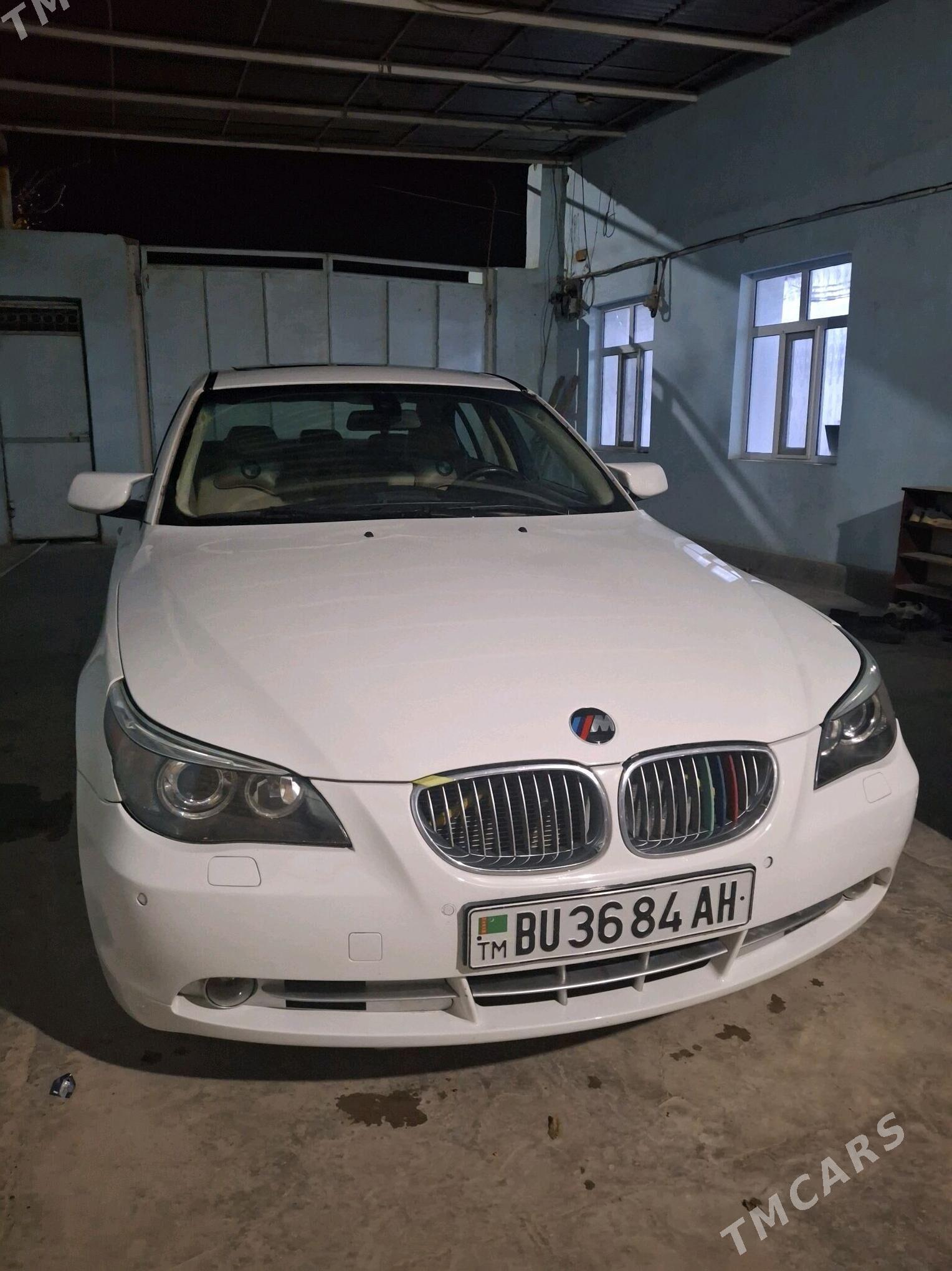 BMW E60 2003 - 125 000 TMT - Kaka - img 3
