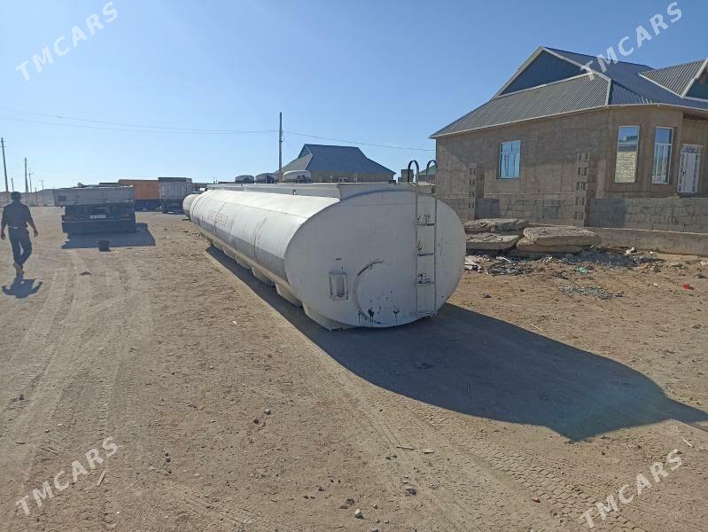 Kogel Mayan 2017 - 70 000 TMT - Туркменбаши - img 2