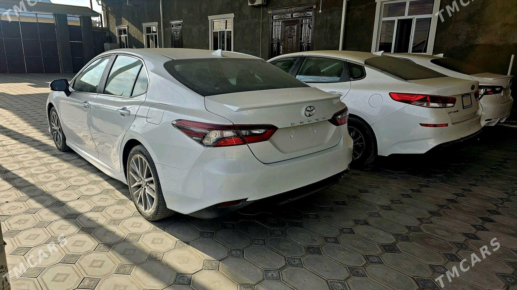 Toyota Camry 2021 - 300 000 TMT - Байрамали - img 3