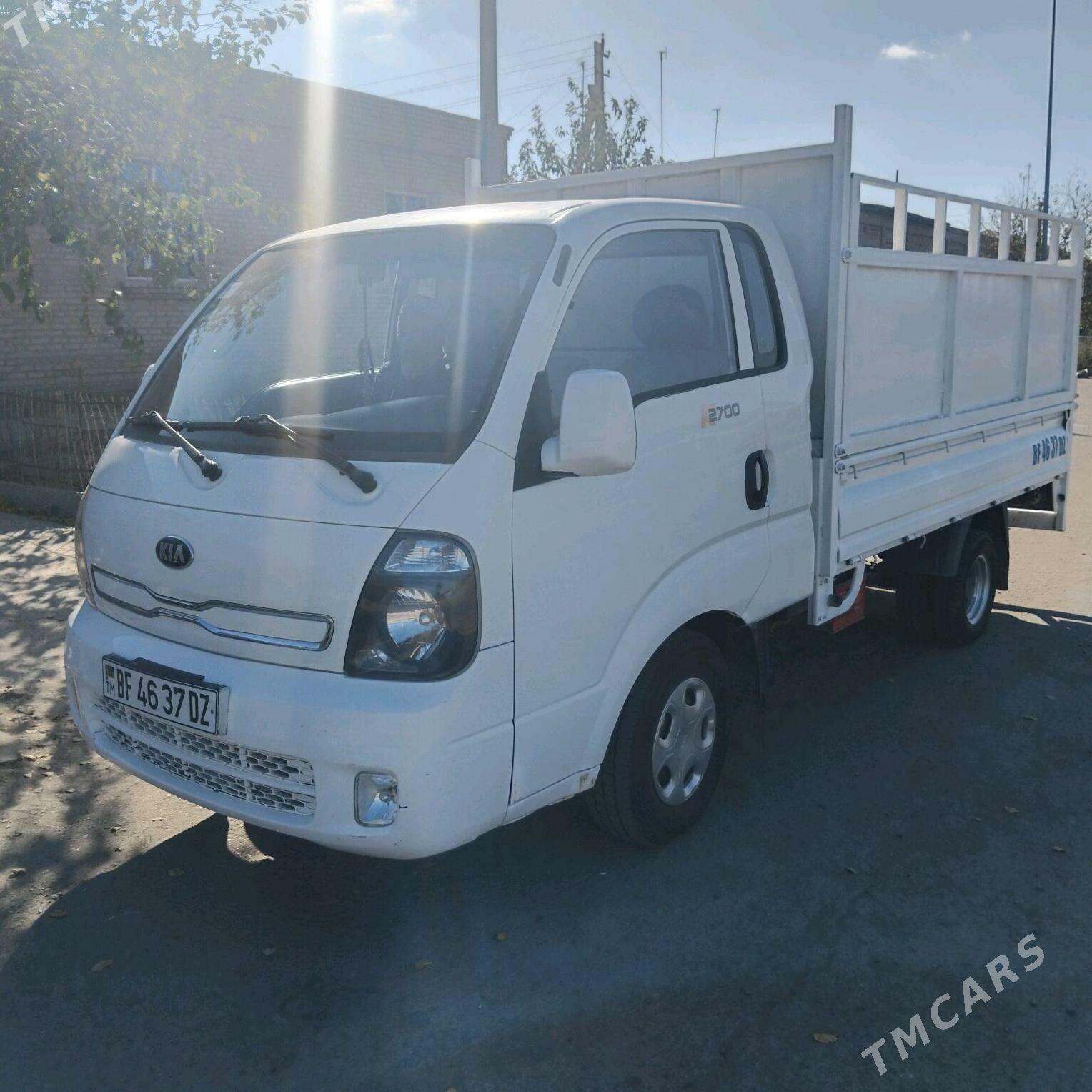 Kia Bongo 2013 - 225 000 TMT - Daşoguz - img 1